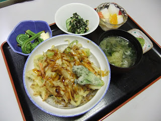 かき揚げ丼 山菜の天ぷら 矢代産コシヒカリ