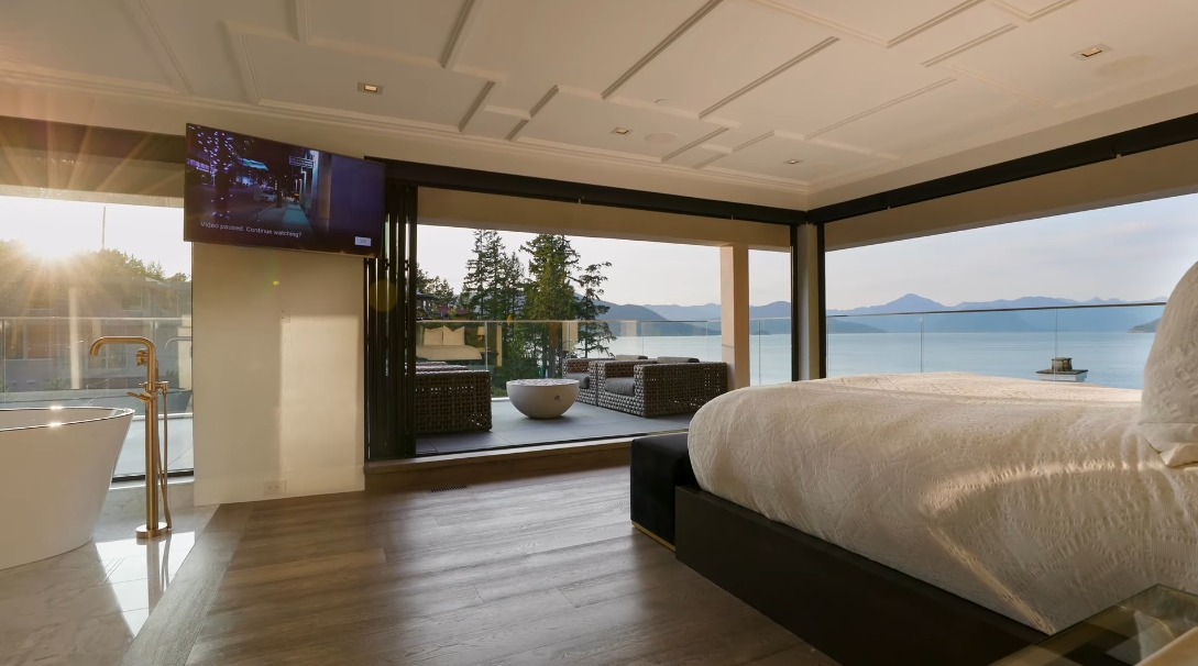 61 Interior Design Photos vs. 6892 Copper Cove Rd, West Vancouver Luxury Home Tour