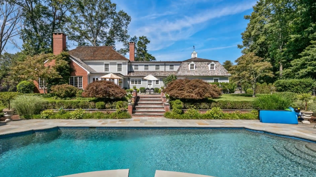 39 Interior Design Photos vs. 165 High Point Ln, Fairfield, CT Luxury Home Tour