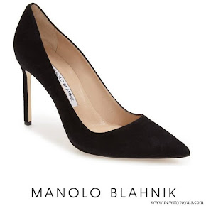 Meghan Markle wore Manolo Blahnik BB Pointy Toe Pump in Black Suede