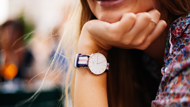 Stylish Clock on Girl Hand HD