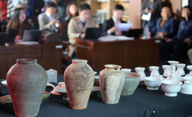 Porcelana de Joseon encontrada en un barco hundido en Mado