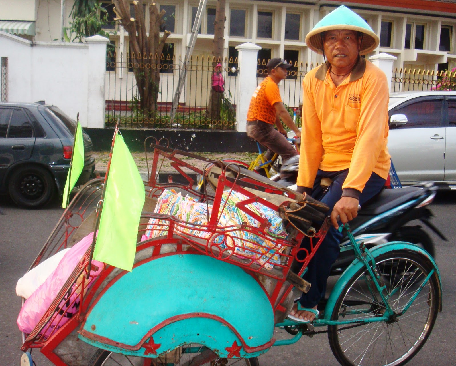 My Days In Indonesia: A Cycle Rickshaw Called Becak