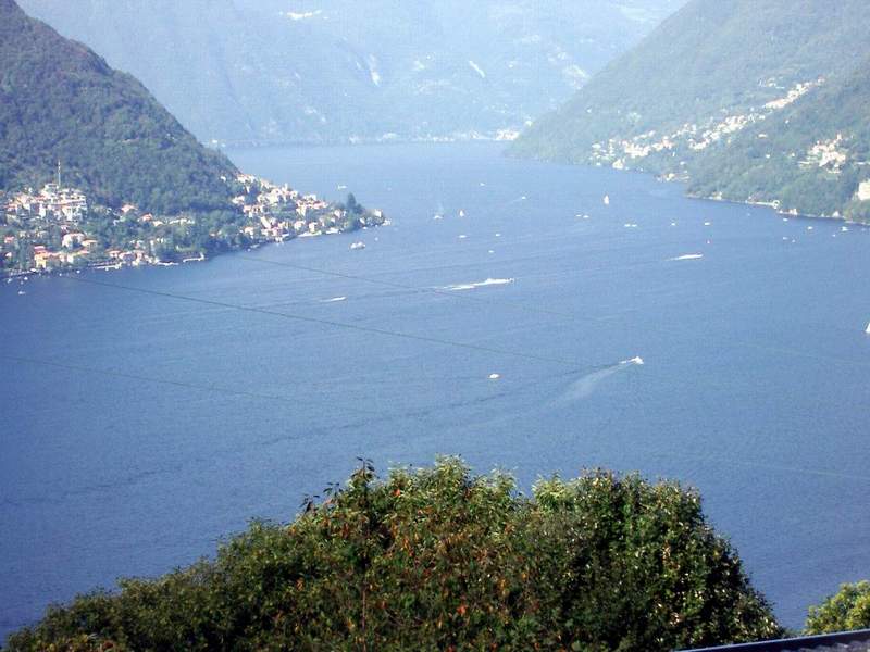 Guida di viaggio I laghi d'Italia...Il lago di Como Guida di viaggio I laghi d'Italia...Il lago di Como