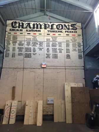 Teena In Toronto The Backyard Axe Throwing League Batl Toronto On