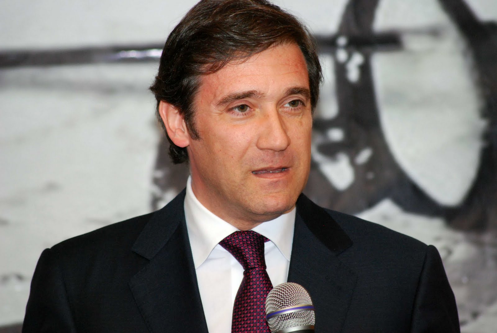 CLUBE DOS PENSADORES: PEDRO PASSOS COELHO