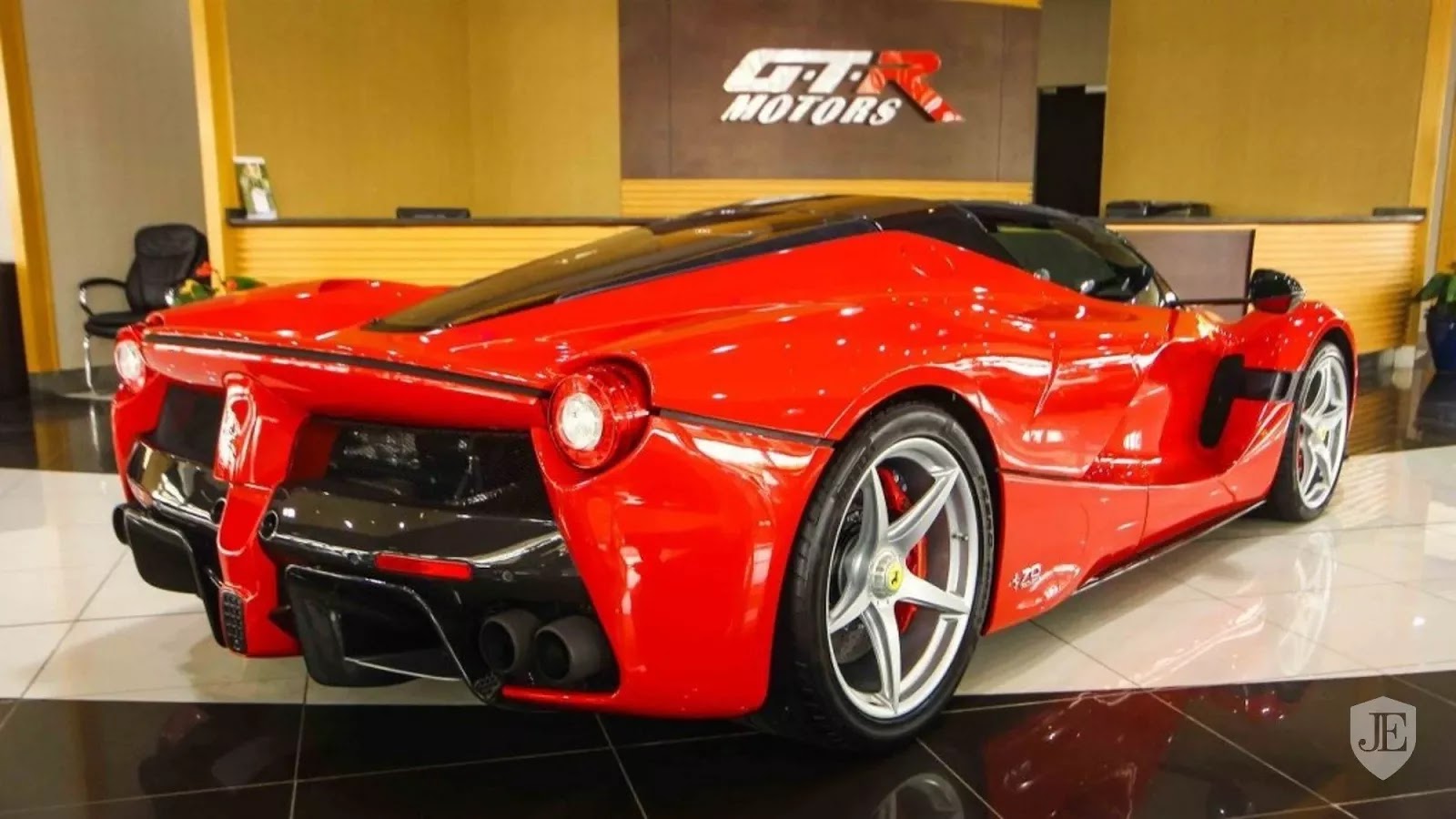 Ferrari LAFERRARI Дубай