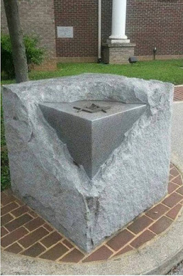 la piedra en bruto