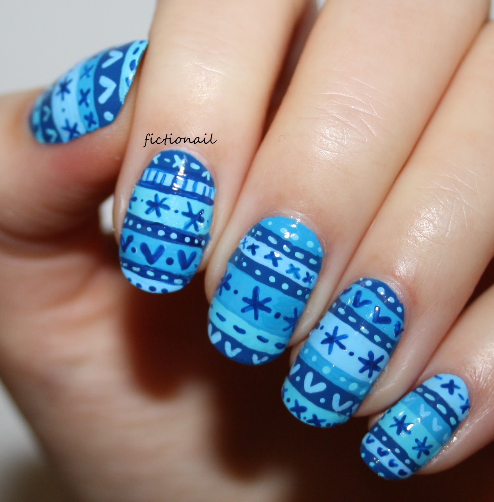 Blue Winter Sweater Nails