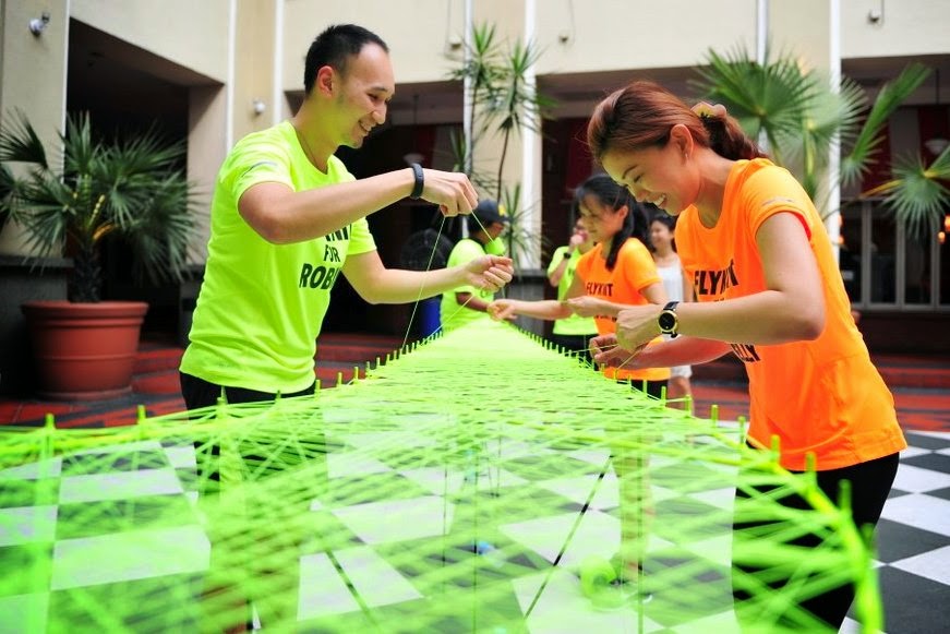 lunar flyknit trainer