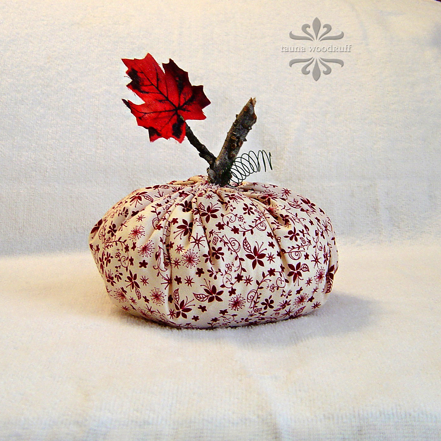 creative-confetti-fabric-pumpkin-tutorial