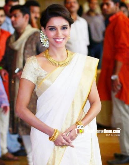 malayalam actress wedding sarees pics | Stylish Indian Actress Saree