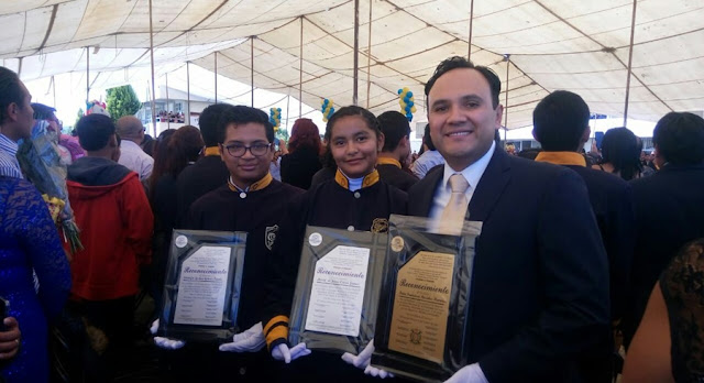 Obtienen alumnos del Centro Escolar de Huejotzingo el bicampeonato en Olimpiada Mexicana de Historia