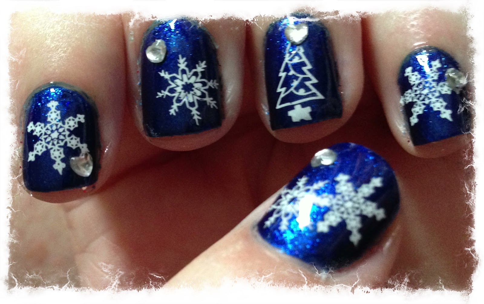 nailzy: Christmas Nails - December 2nd
