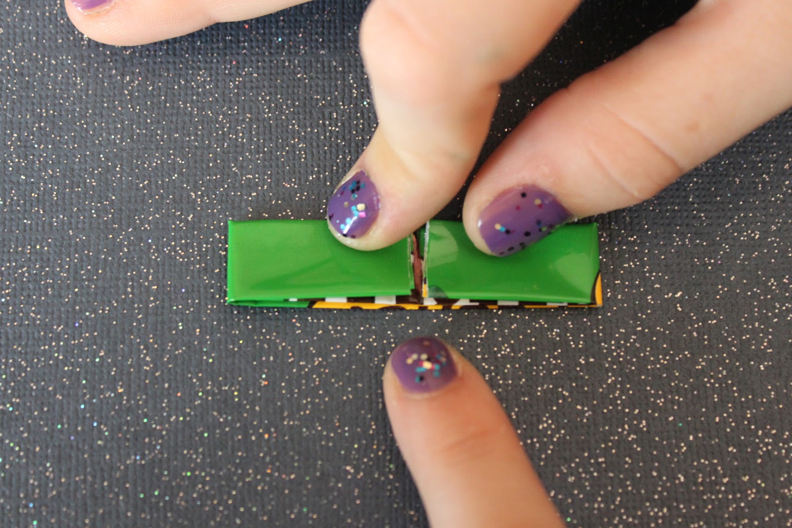 love is in the details: Candy Wrapper Accessories- a tutorial