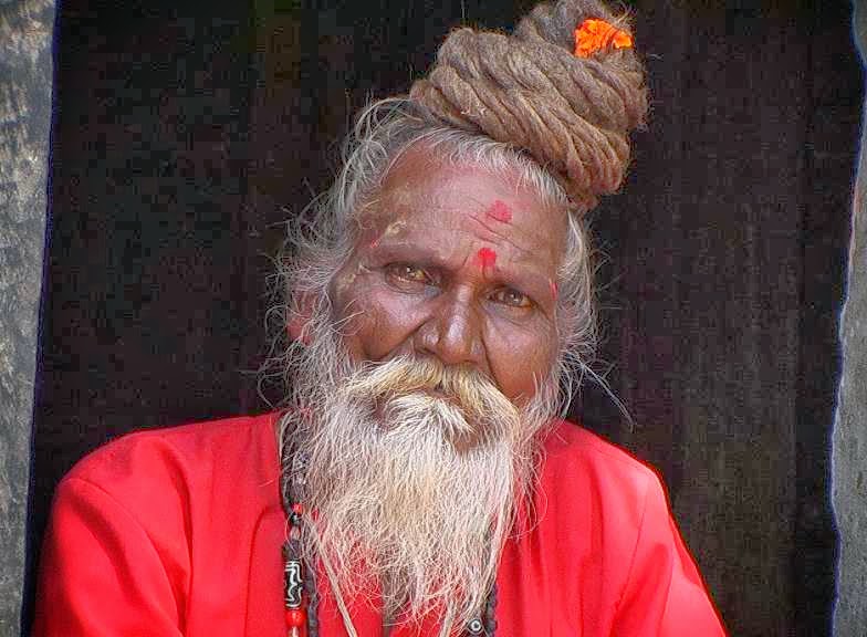 покажи фотки гуру. мудрец медитирует. покажи фотки гуру. гуруджи сангат. бен кингсли татуированный.