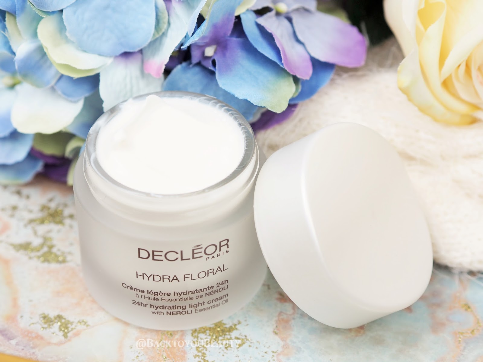 Hydra Floral Hydrating Light Cream Hydra Floral Hydrating Light Cream