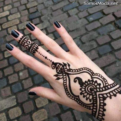 Tatuajes para mujeres en la mano Tatuajes para mujeres en la mano