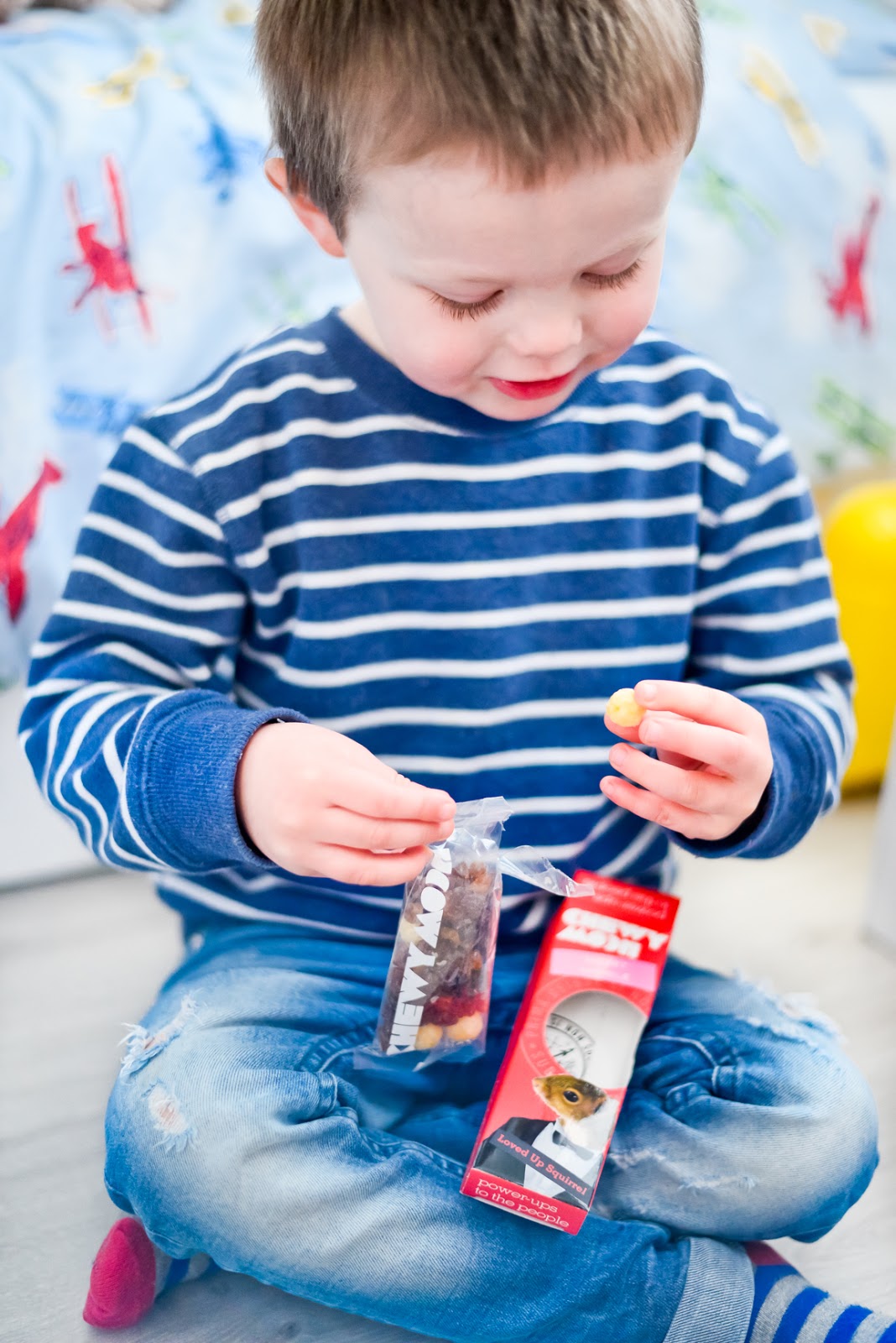 Chewymoon subscription box, chewymoon reviews, kids subscription snack box,