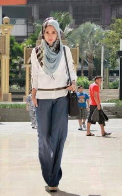Contoh Model Baju Muslim Modis Dan Stylish Untuk Kuliah Contoh Model Baju Muslim Modis Dan Stylish Untuk Kuliah