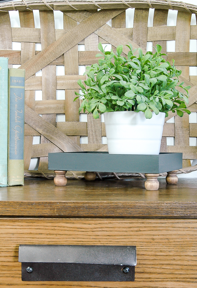 How to turn Dollar Tree art into an easy farmhouse tray Little House
