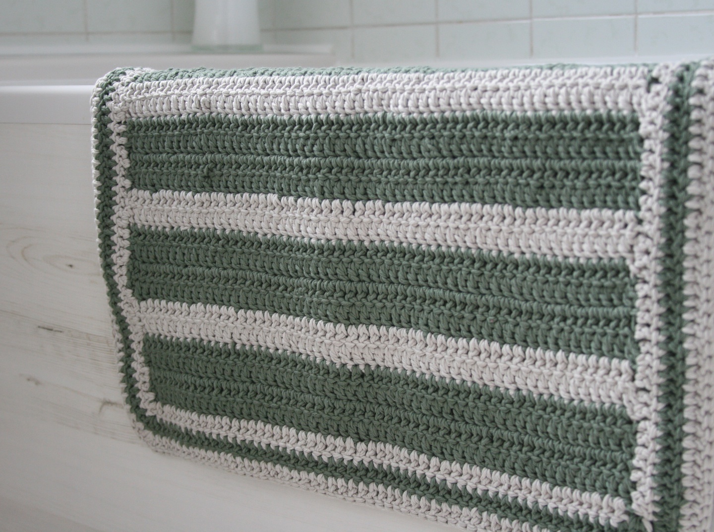Just Call Me Ruby Simple Crocheted Bath Mat