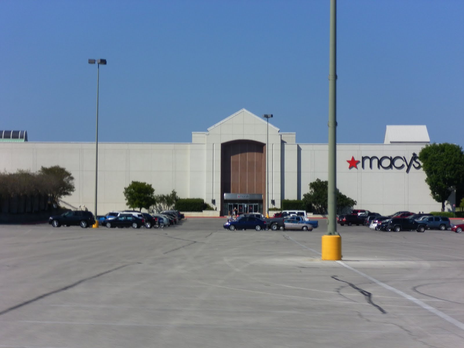 The Louisiana and Texas Retail Blogspot Rolling Oaks Mall San Antonio