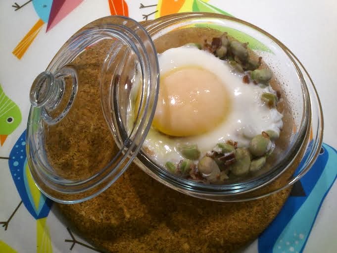 cazuelita de habas con jamón