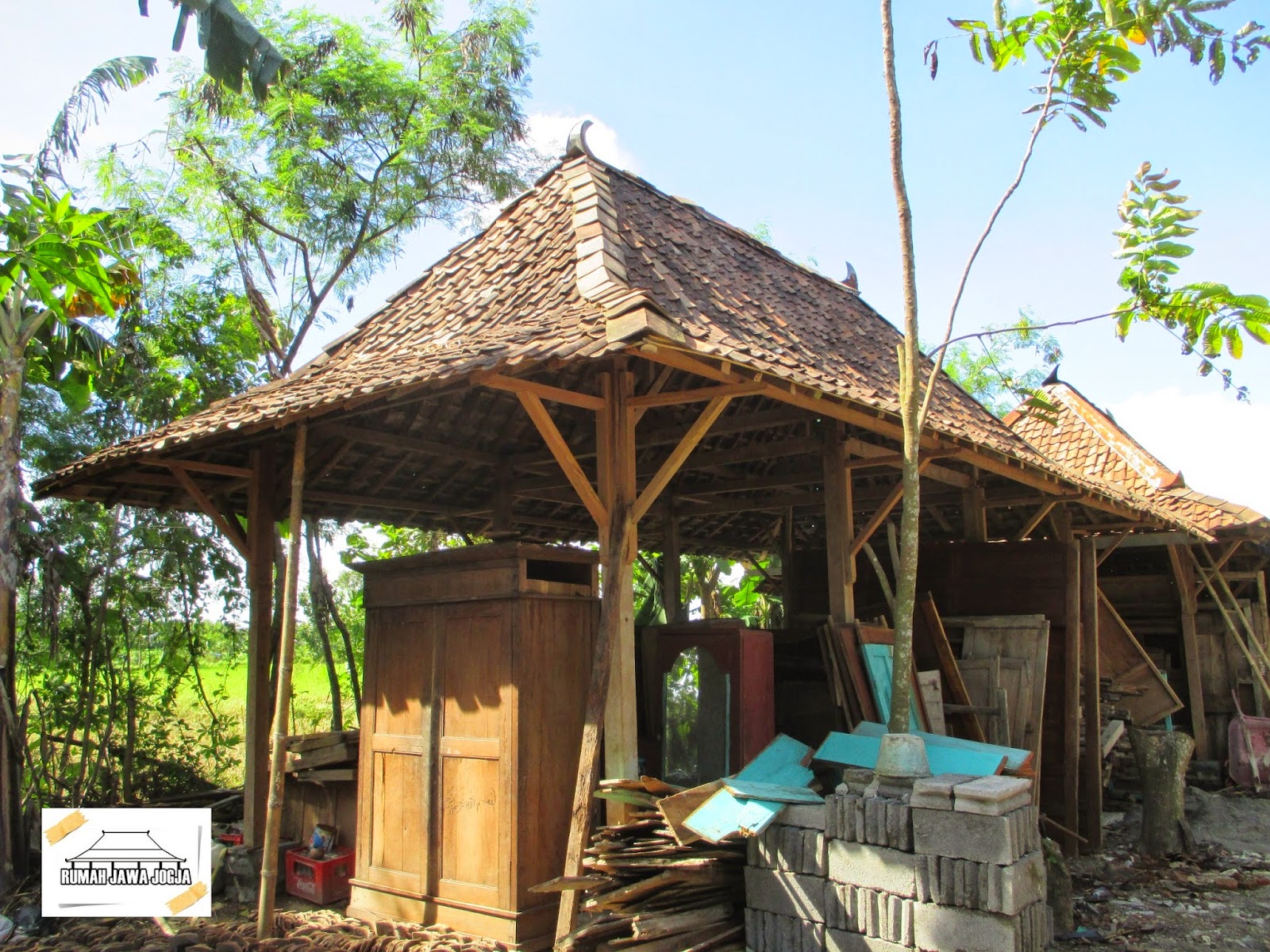 Stok Rumah Jawa: Limasan, Diameter Soko 11cm | RUMAH JAWA JOGJA