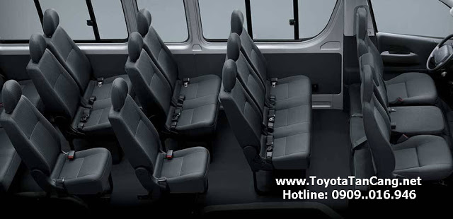 Nội thất của Hiace có phần nhỉn hơn NV350 Nội thất của Hiace có phần nhỉn hơn NV350