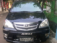 Mobil Avanza B 1729 BFJ Manado.