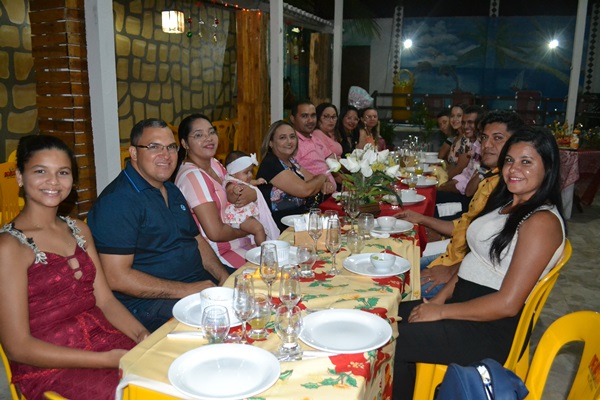 CONFRATERNIZAÇÃO DA DIRETORIA DA PIB MACAU NA TOCA DO CARANGUEJO