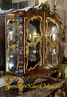 Almari Ukir Jepara Klasik,Furniture Klasik Mewah Almari Ukir Jepara Klasik,Furniture Klasik Mewah