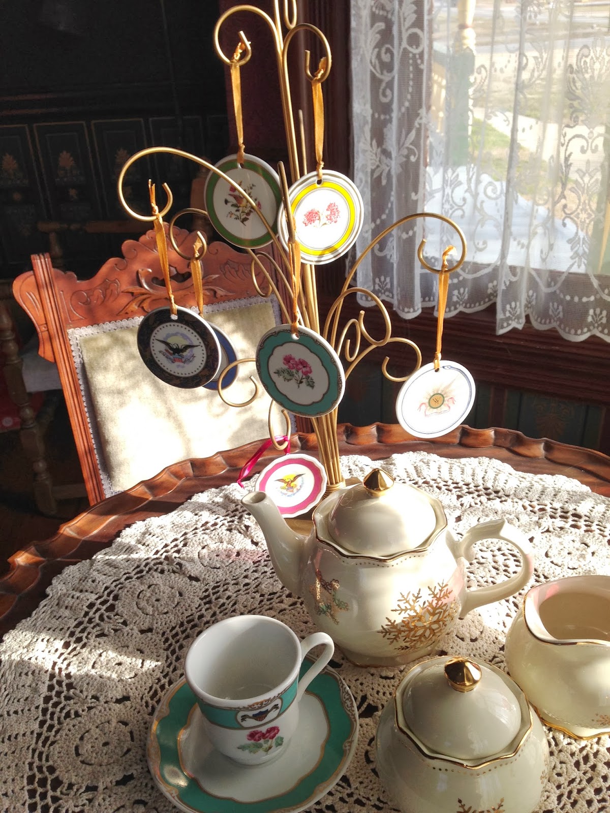 carolinajewel's table A Table for Presidents' Day!