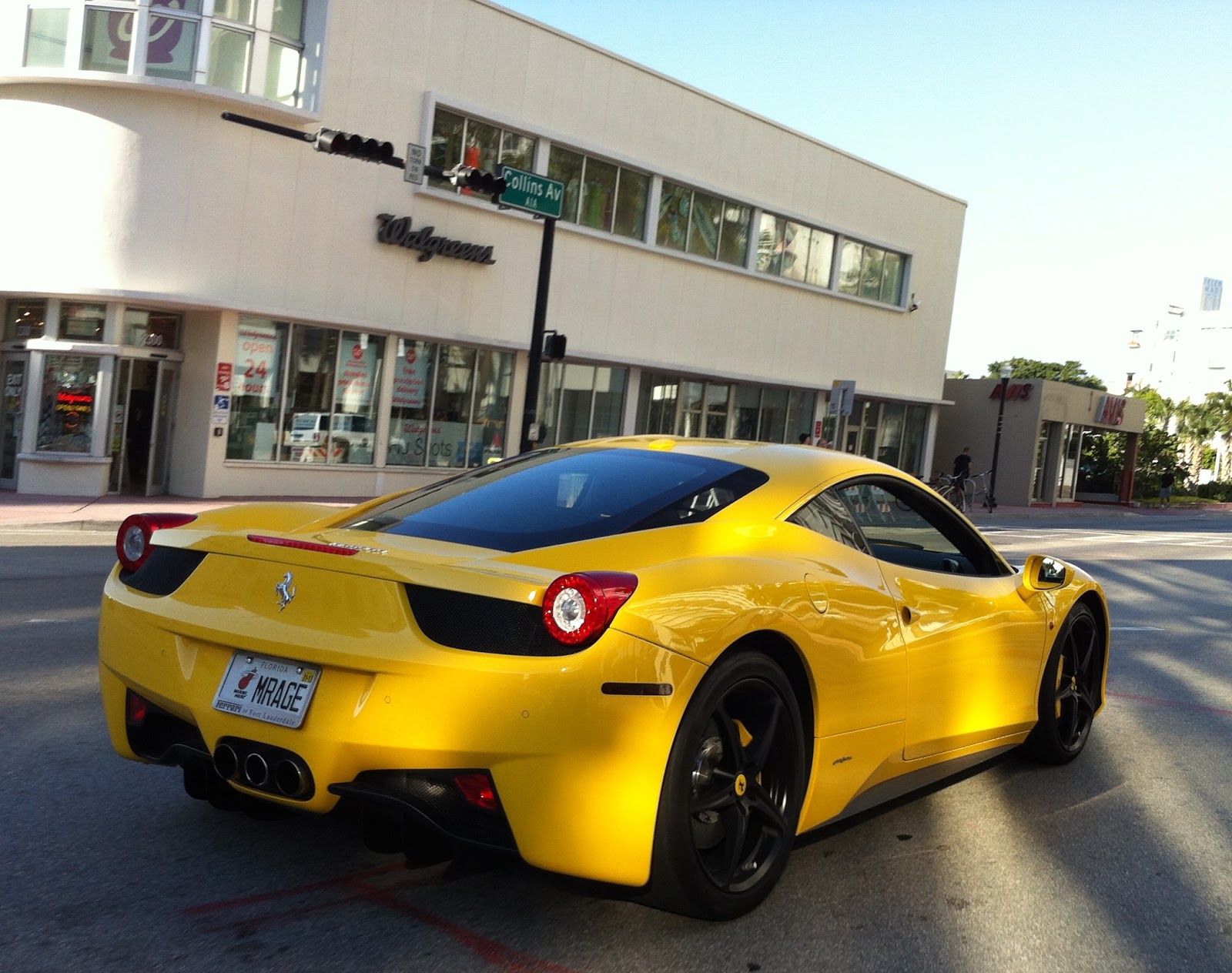 Yellow Ferrari 458 Italia on MIami Beach | Exotic Cars on the Streets ...