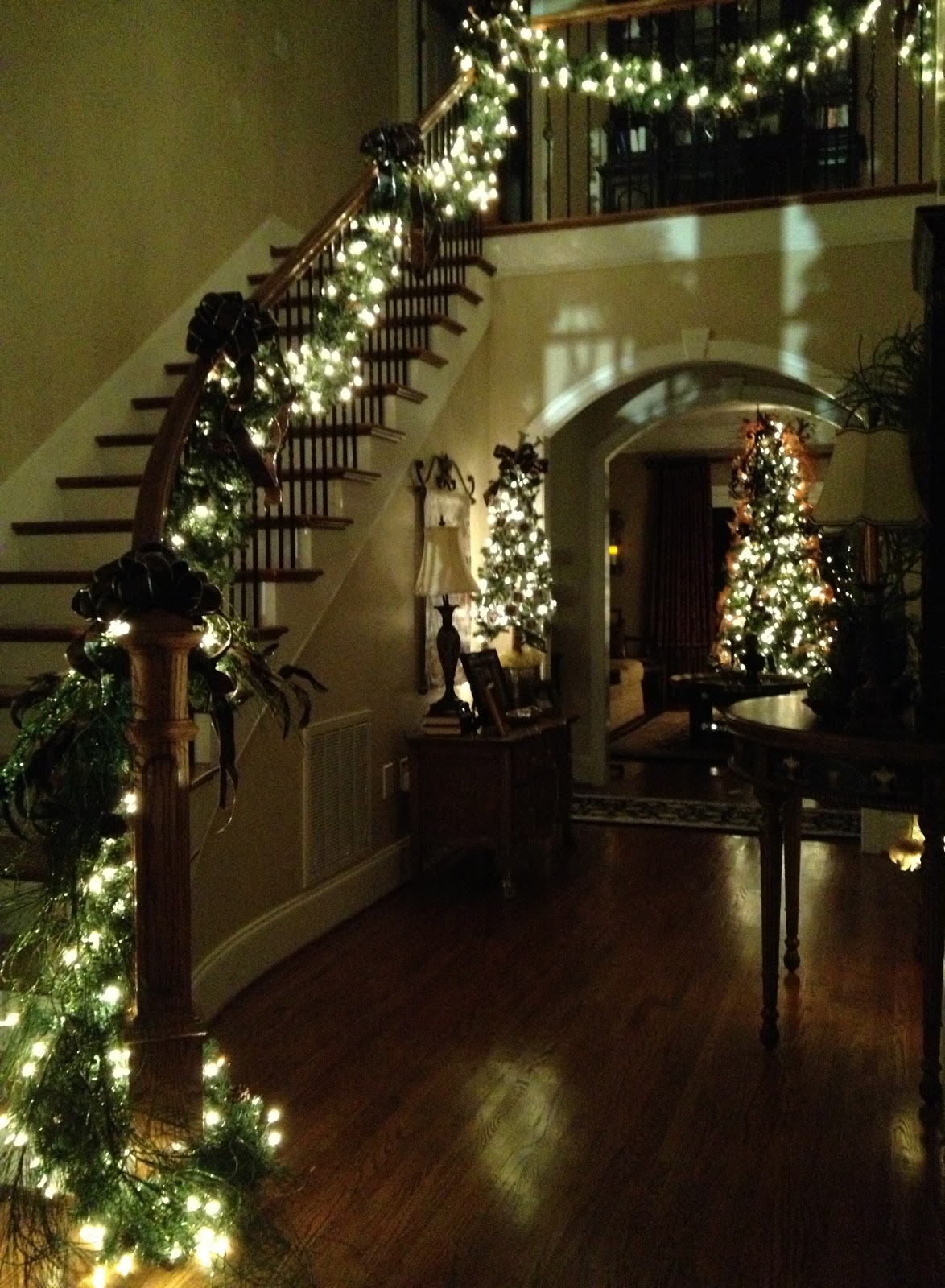 Southern 'n Sassy: Christmas Garland On the Stairs