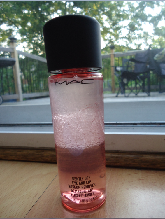 forsøg forslag Overgivelse Misscouture17: MAC Gently Off Eye and Lip Makeup Remover: Review & Demo!