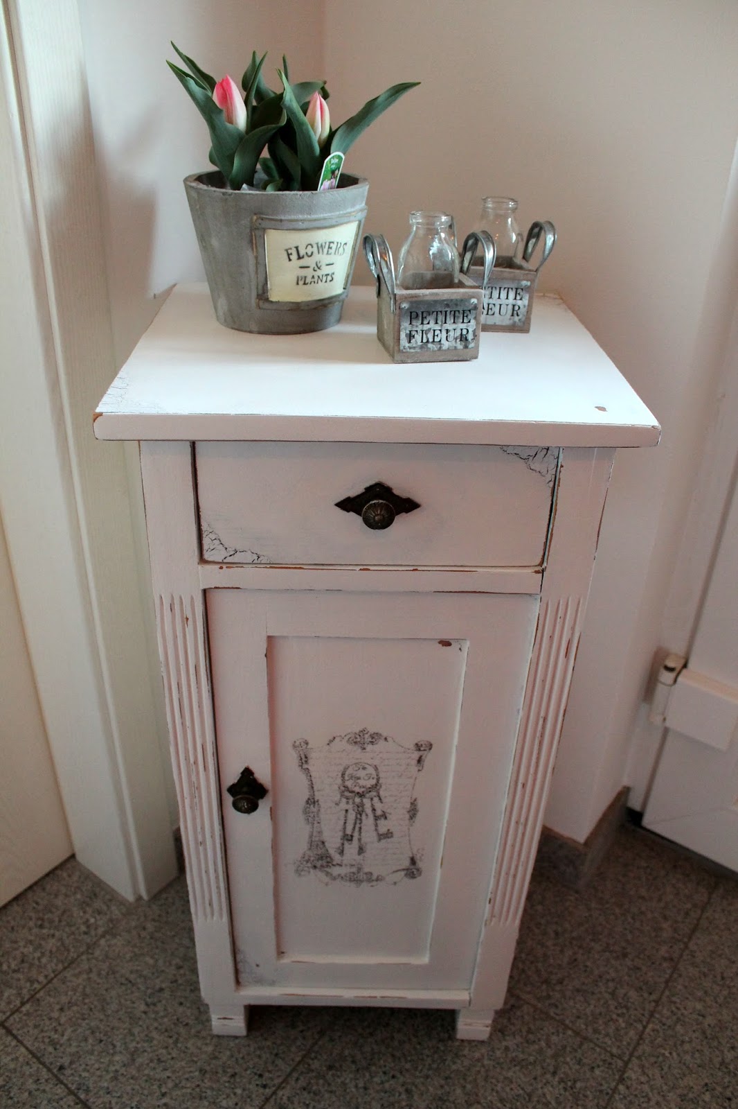 DIY Shabby Chic Schränkchen - DIYCarinchen – DIY & Food Blog mit