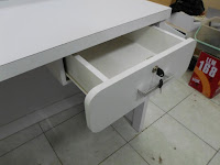 Front Desk Putih Glossy Mengkilat Desain Terbaru Modern - Furniture Semarang