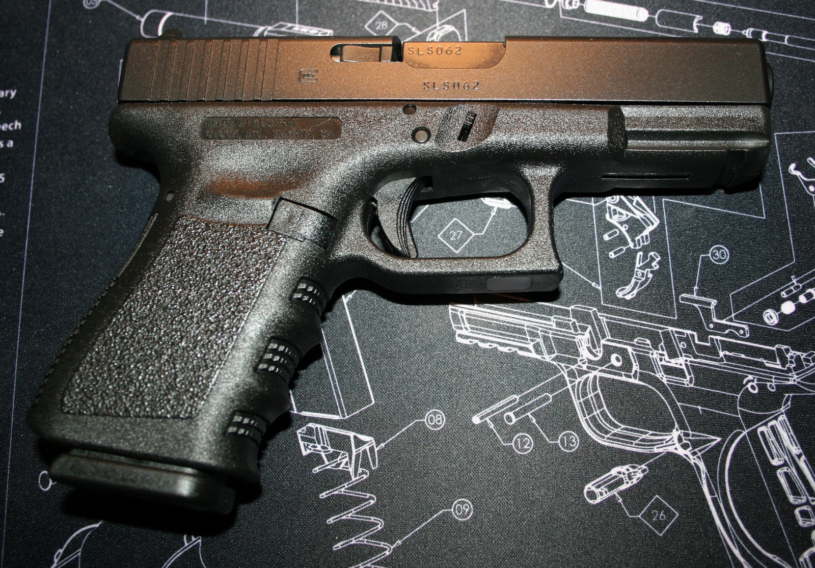 Monolithic Tactical: First Glock, Model 19 CCW
