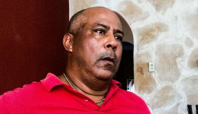 Las últimas semanas habían sido para Carmona un eterno calvario, que aceptaba, pero que no comprendía, a la espera de un puesto como manager que no llegó Las últimas semanas habían sido para Carmona un eterno calvario, que aceptaba, pero que no comprendía, a la espera de un puesto como manager que no llegó