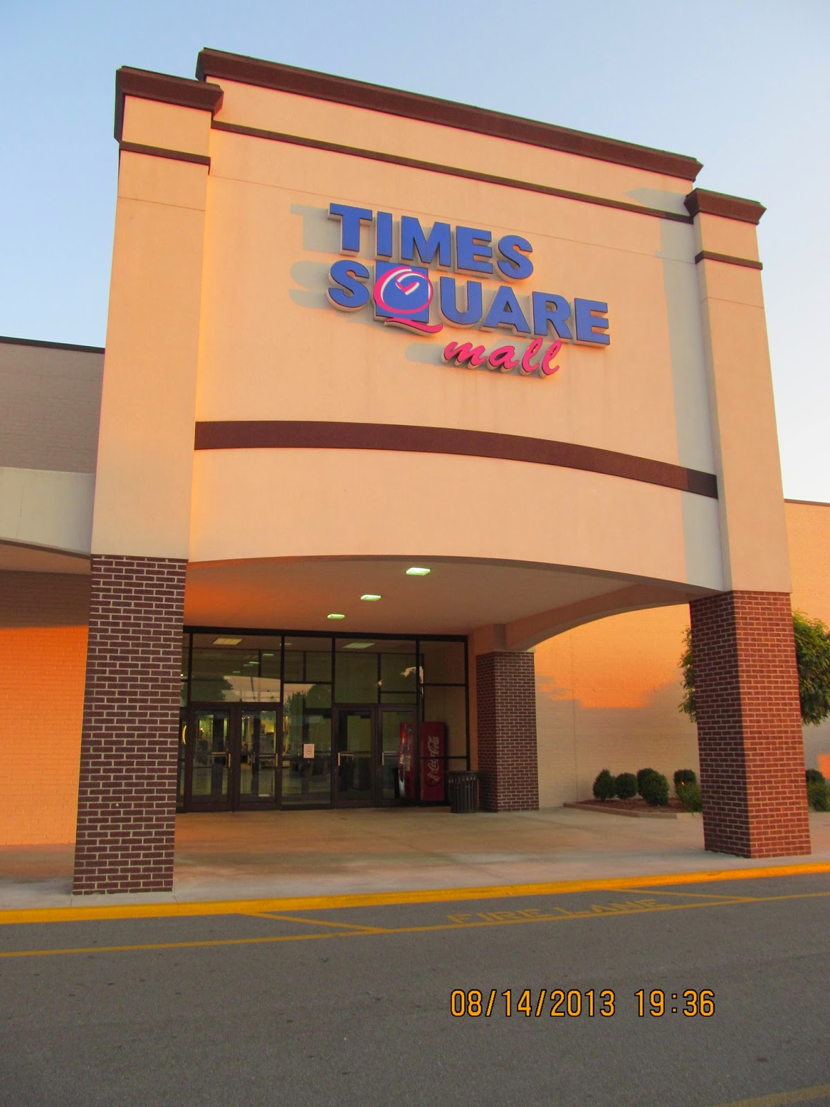 Trip to the Mall Times Square Mall (Mount Vernon, IL)