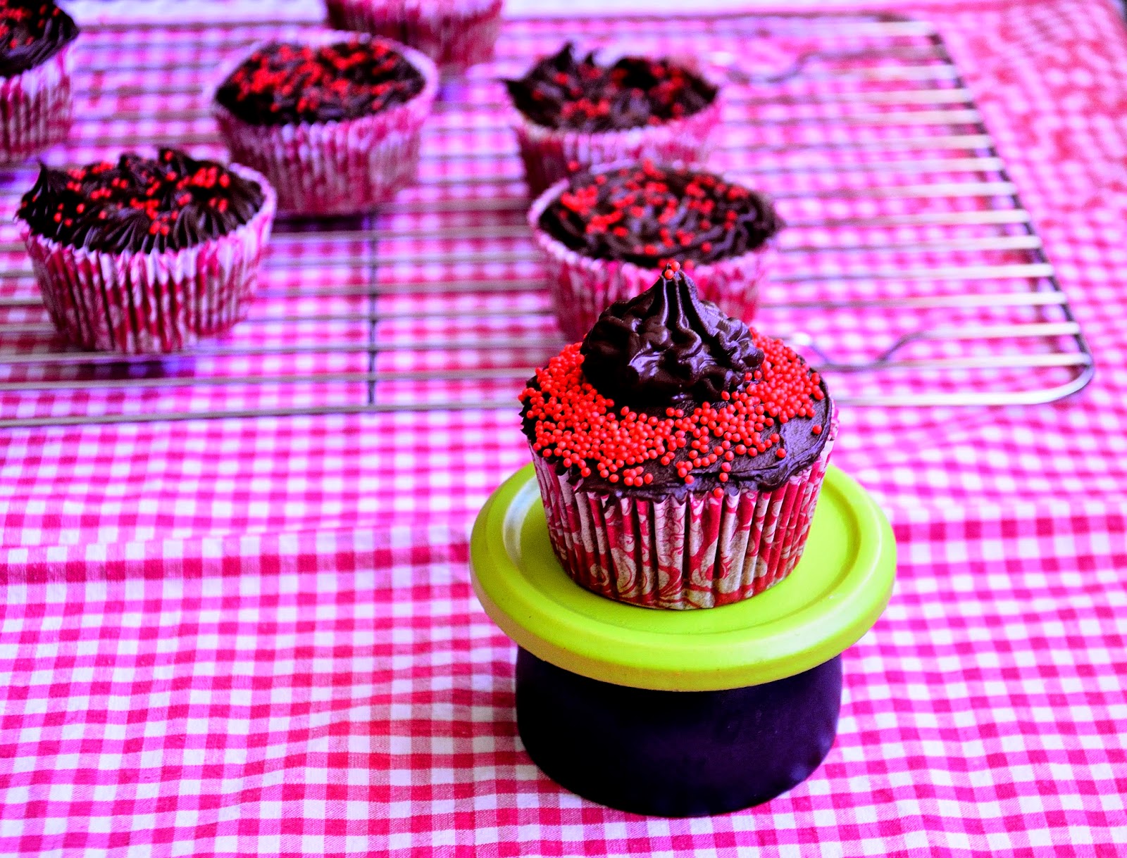 Cupcakes de fresa y ganache de chocolate