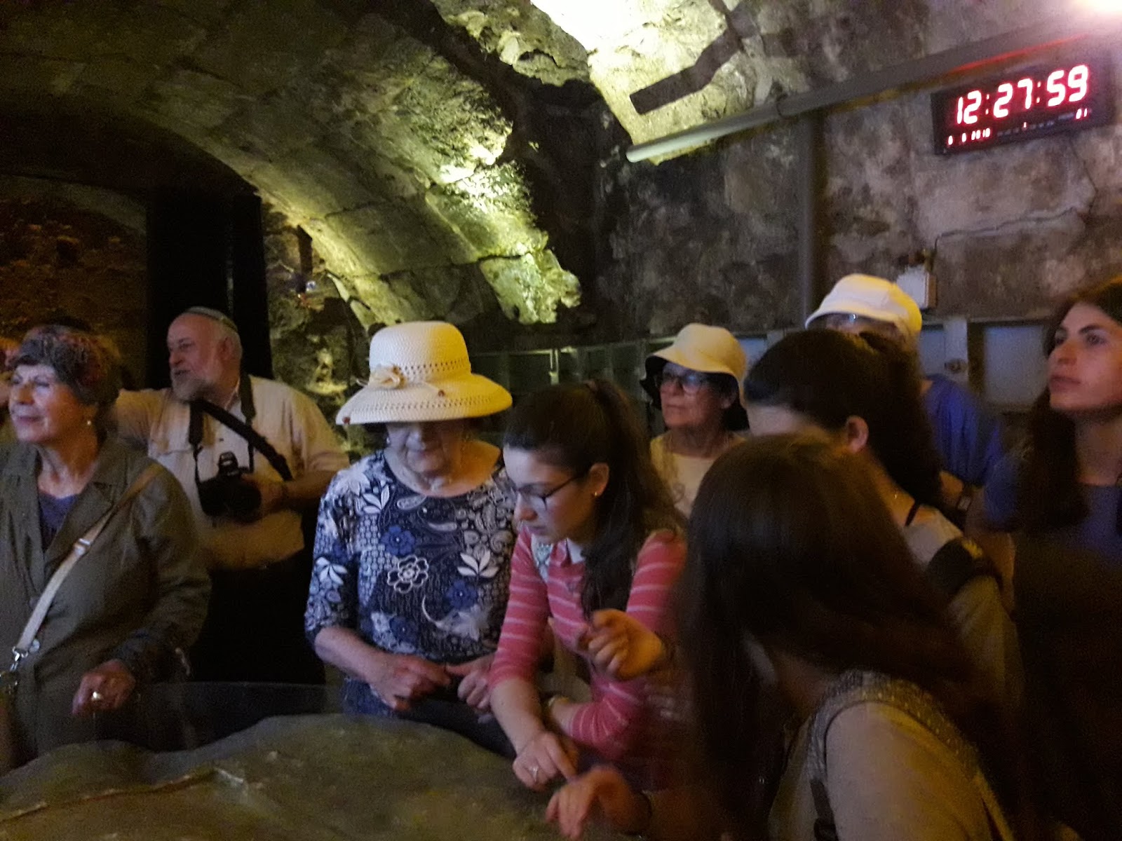 A Jewish Grandmother Kotel Tunnel Tour