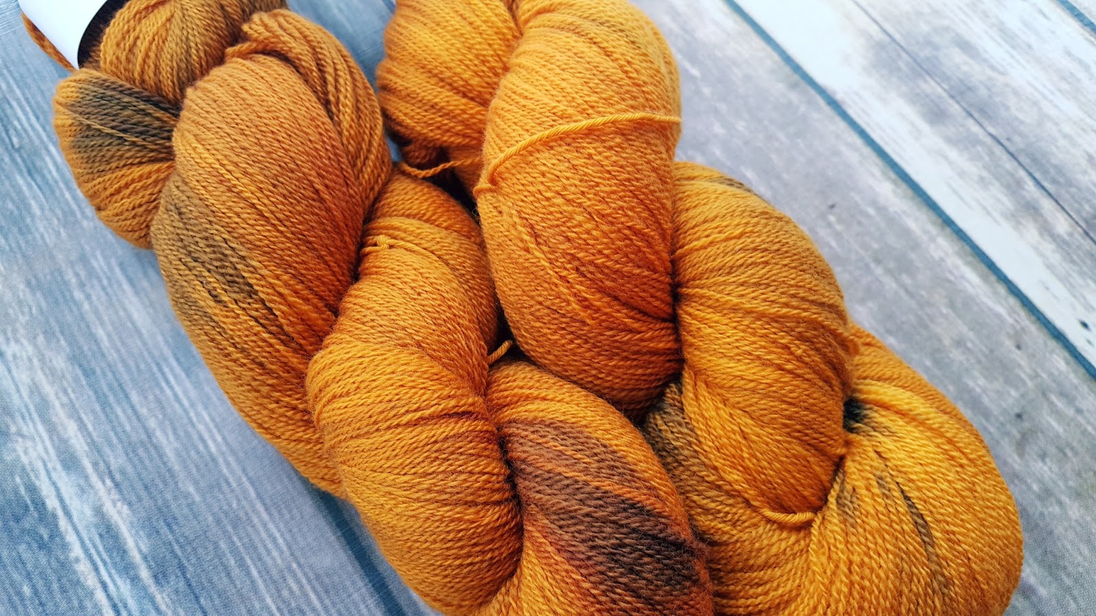 Sweet Bee Buzzings Want Some Yarn?