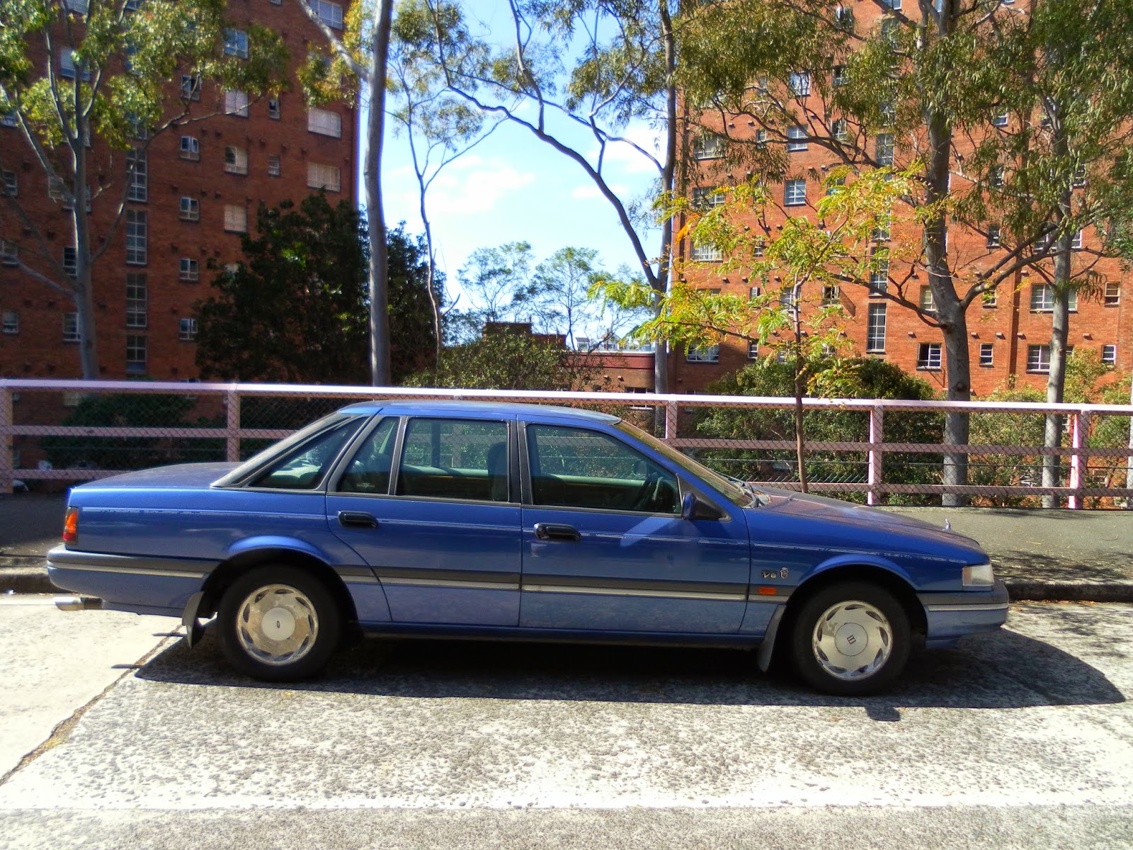 Aussie Old Parked Cars: 1993 Ford NC Fairlane Ghia 5.0 V8