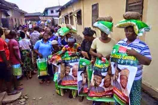 APC gives bags of rice and yams to women 