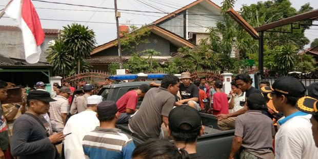 Polisi Tembak Mati Kerbau Kurban yang Mengamuk di Bekasi