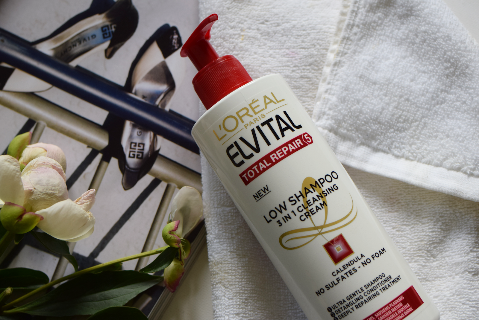 L’Oréal Paris” plaukų plovimo priemonė “Elvital Low Shampoo”. 3 in 1