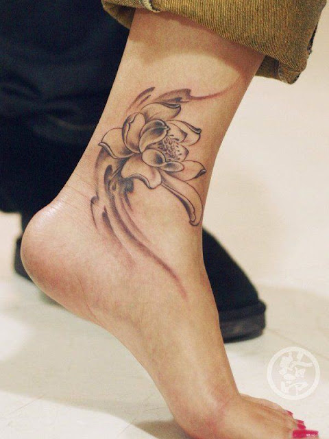 Mini tatuagens femininas para os tornozelos Mini tatuagens femininas para os tornozelos